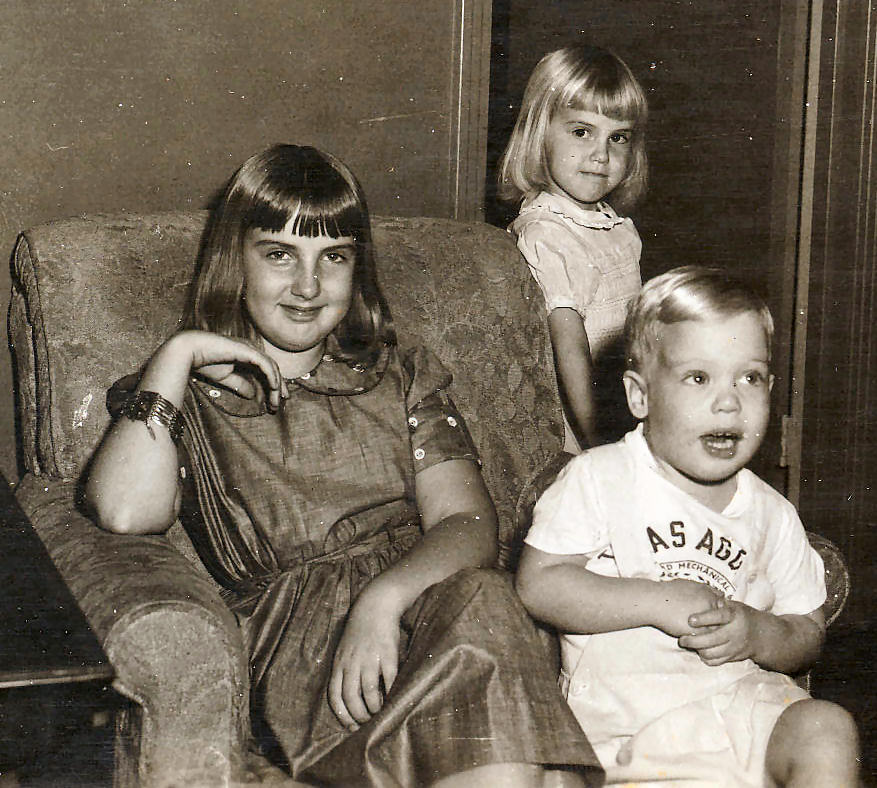 Janet Davids, Judy Davids, Lewis Davids. 1952 